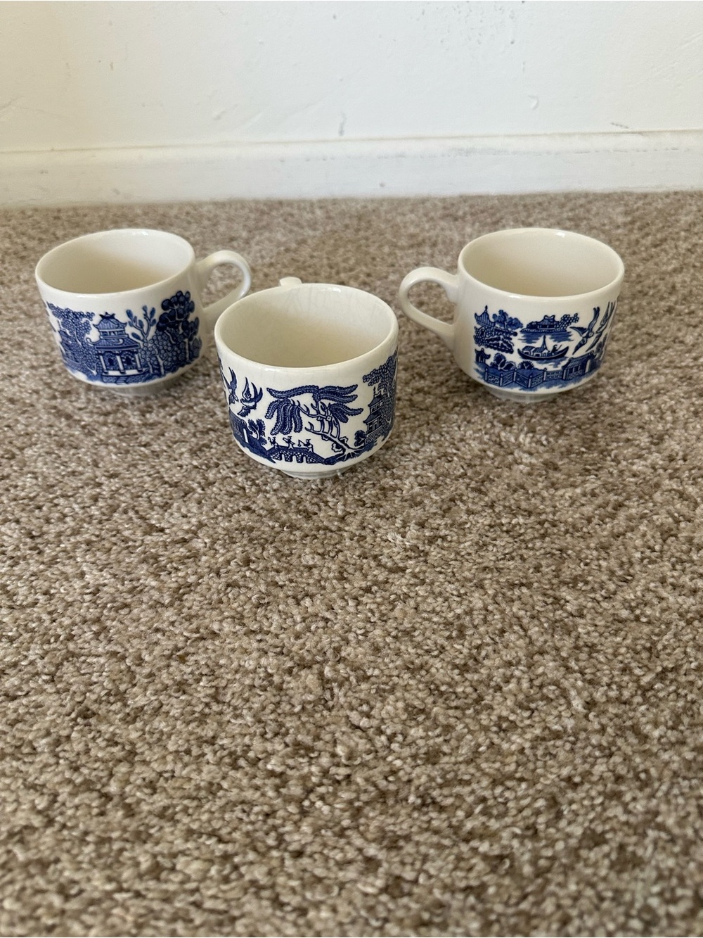 Vintage Set Of 3 Churchill Blue Willow Tea Coffee Cups Made In England